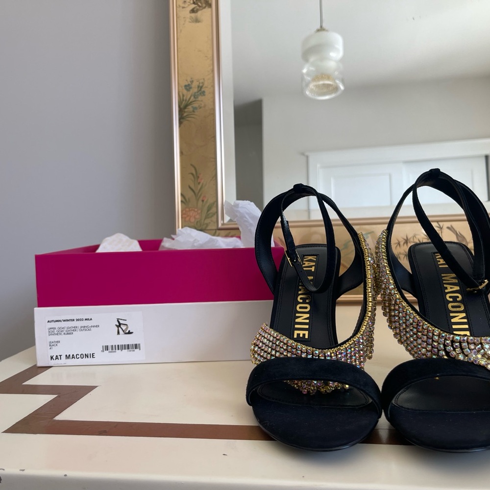 Glamorous Black and Gold Women's Heels - Picture 6 of 9